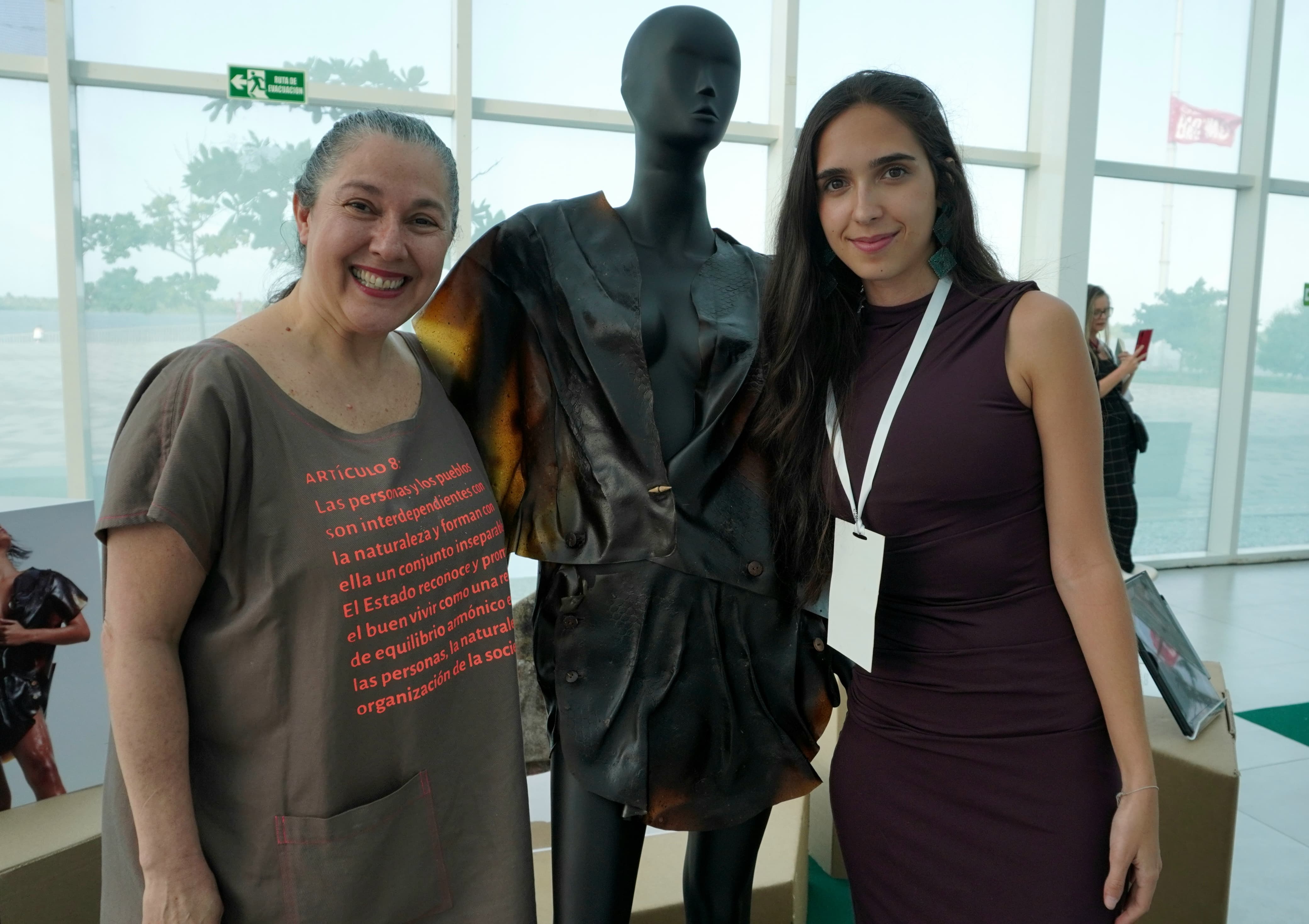 Laura Novik junto a María José Sossa, ambas de Argentina.