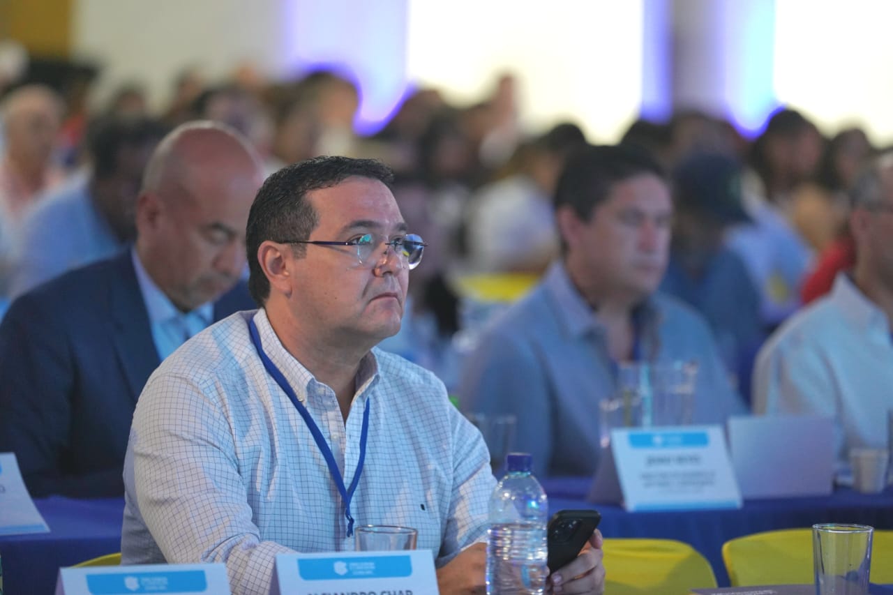 Héctor Carbonell, director ejecutivo de la CCI seccional Norte y veedor ciudadano de las obras en el Ernesto Cortissoz.