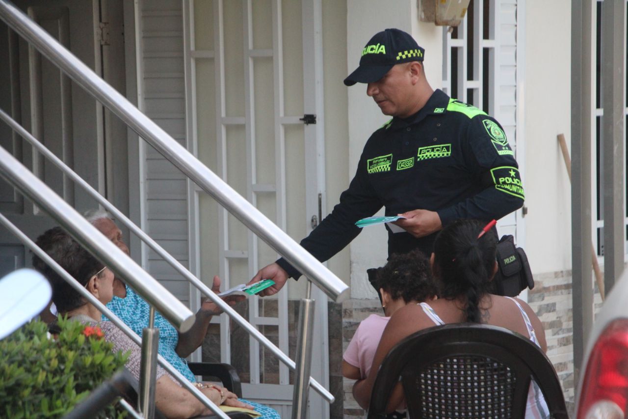 La Policía hace parte de la jornada.