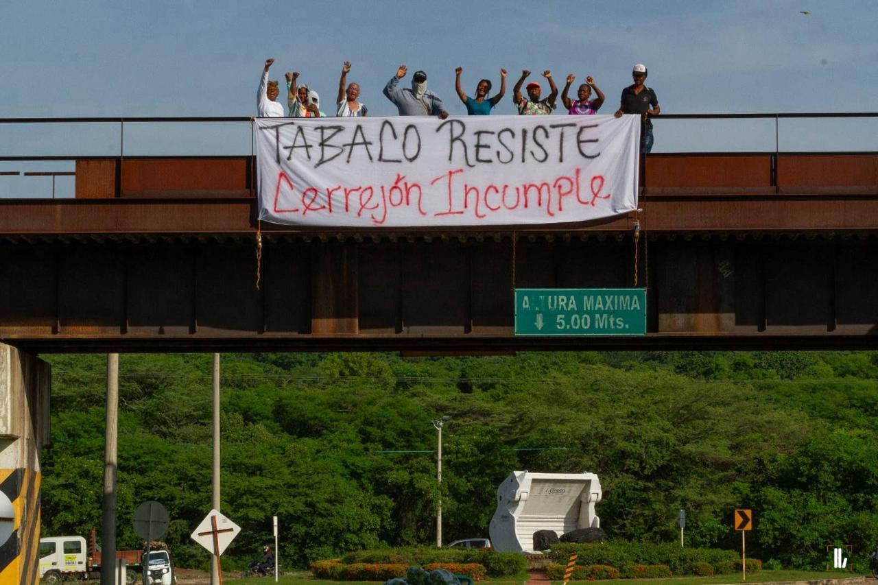 Bloqueo en la vía férrea. 