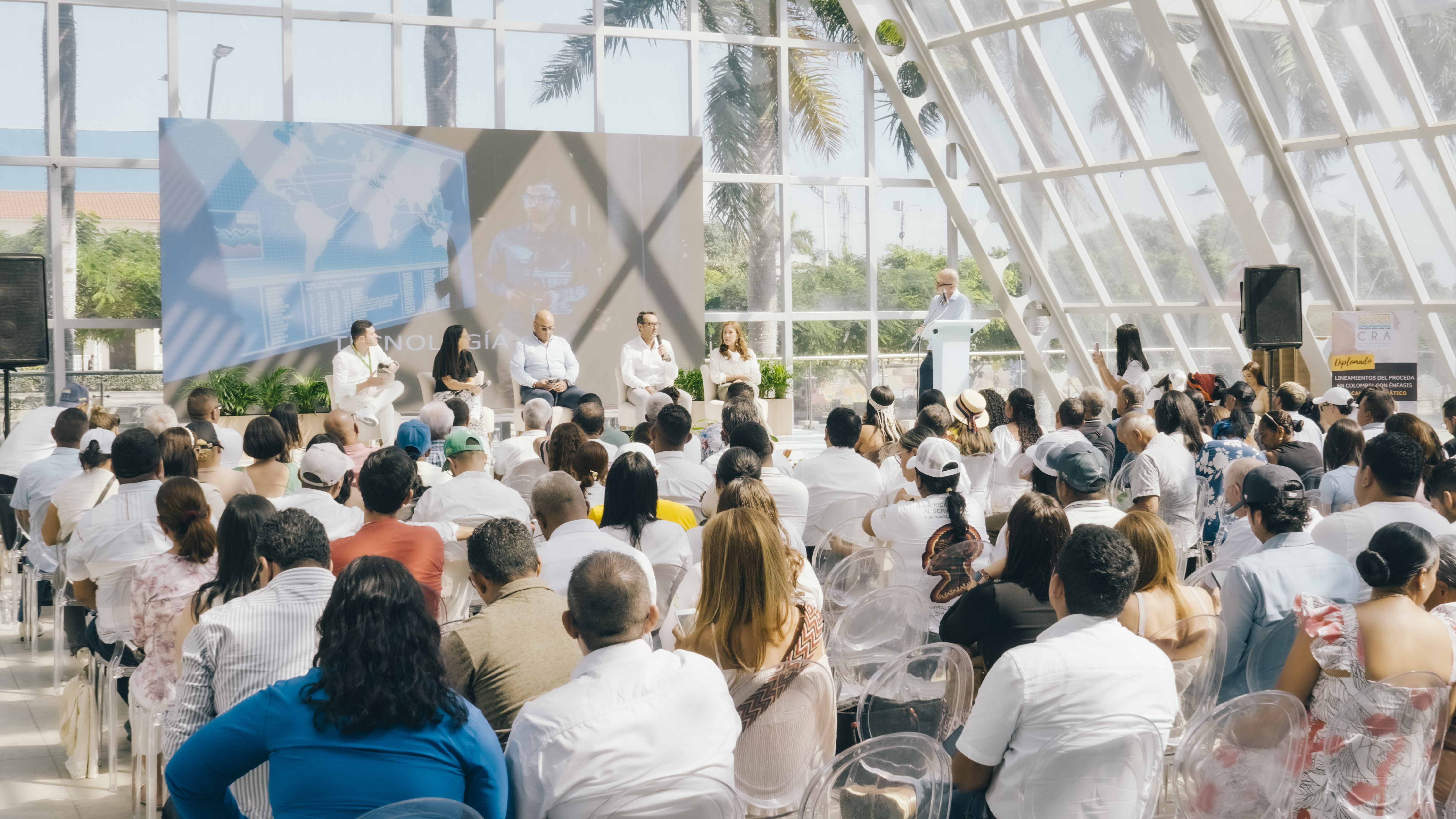 El evento se realizó en el Cubo de Cristal.