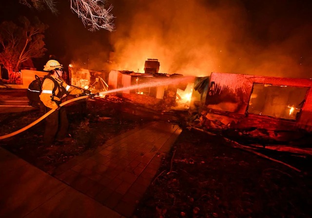 La ayuda de los bomberos ha sido compleja.