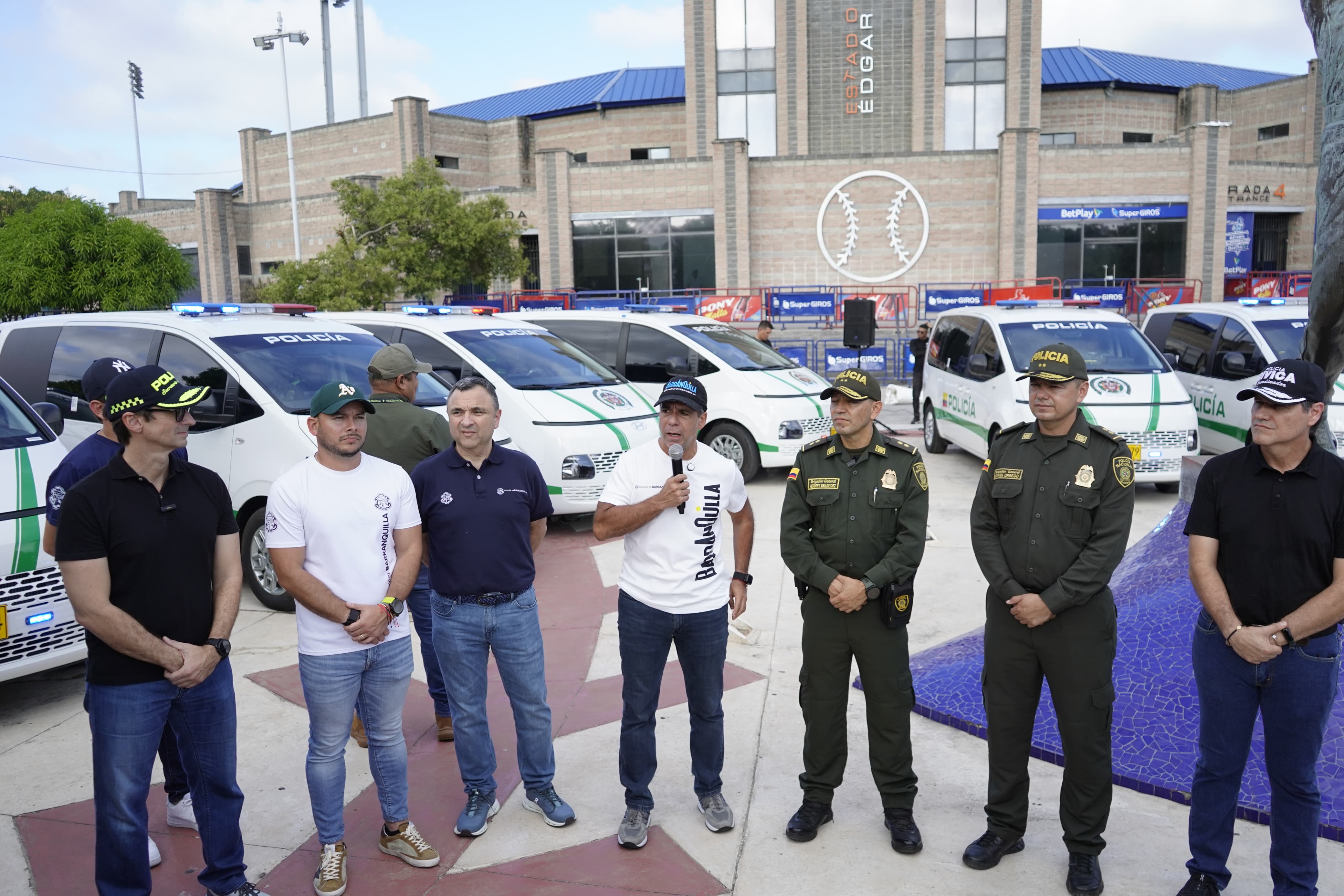 Alcaldía y Gobernación entregaron los CAI móviles.