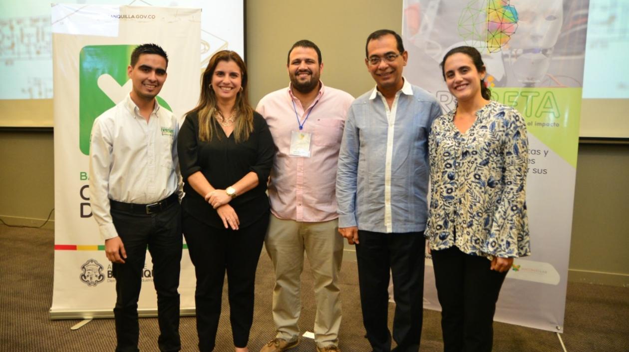 Este proyecto, que es posible gracias a la articulación entre la Alcaldía de Barranquilla y la Universidad Simón Bolívar, a través del proyecto Unidad de Apoyo al Empresario.
