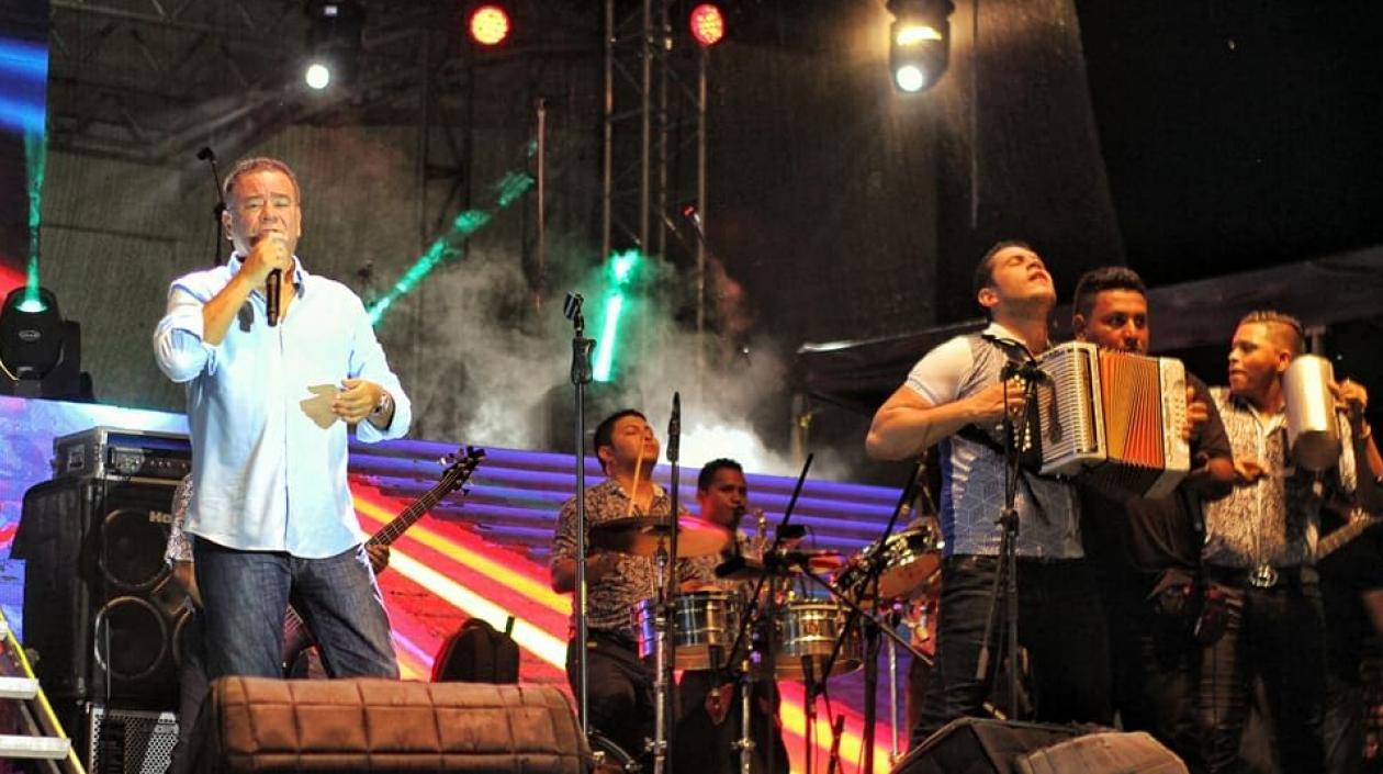 Los músicos de Iván Villazón fueron asaltados cuando viajaban en la vía Aguachica- Ocaña.