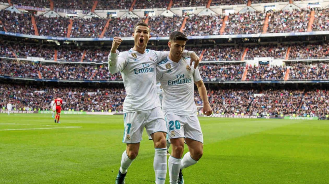 Cristiaro Ronaldo celebra un gol ante la vista del Santiago Berbabéu.
