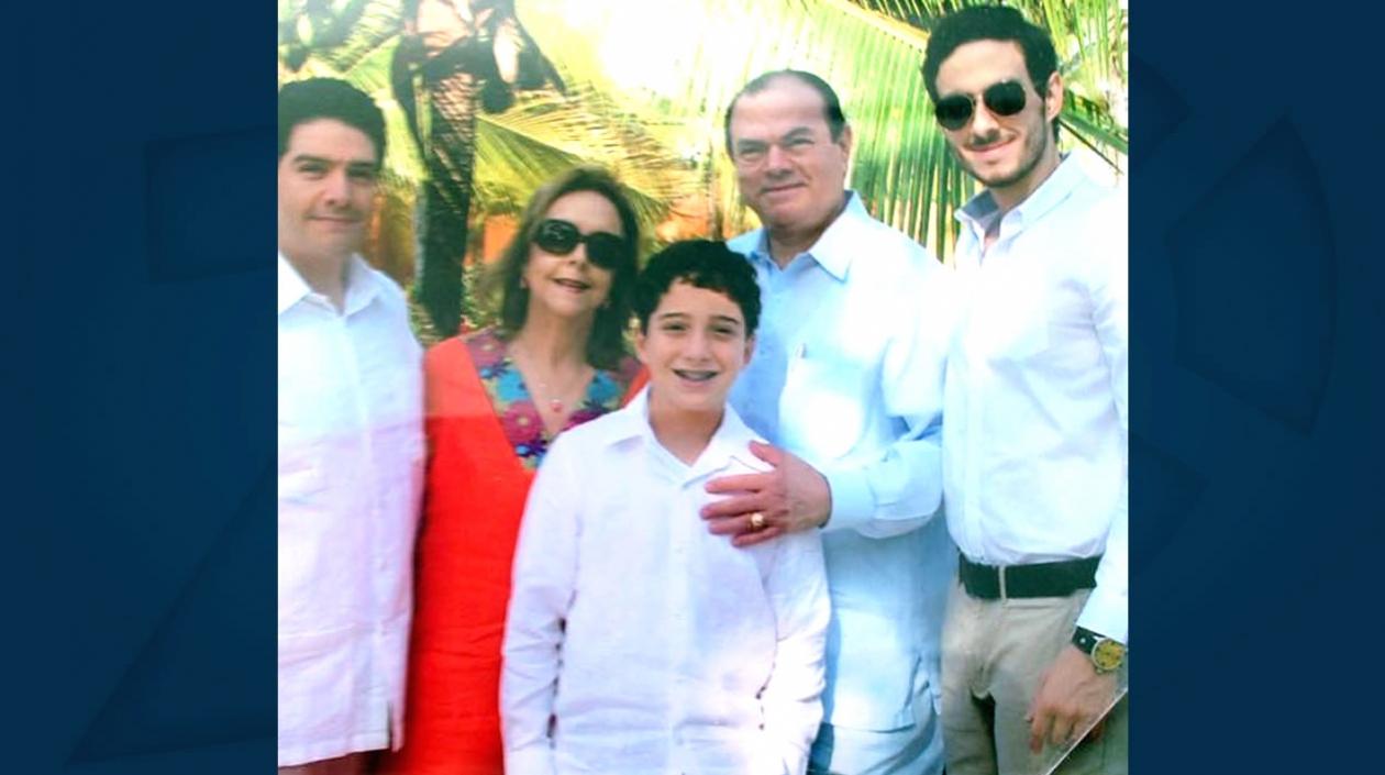 Foto familiar de Jorge Daza Barriga con Jorge Luis, ‘Cocky’, Mario Andrés y Camilo (Camo), el nieto mayor.
