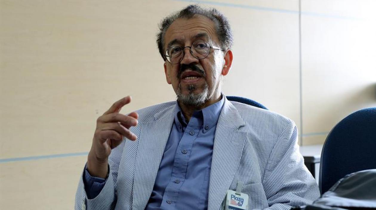 El sociólogo colombiano Carlos Uribe Celis.