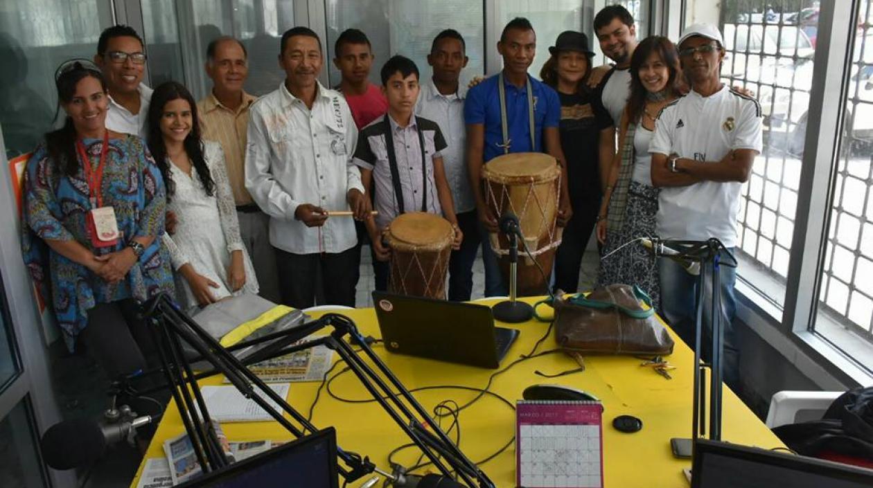 Emisión del programa ‘Naranja CultuArt’ en Radio Libertad.