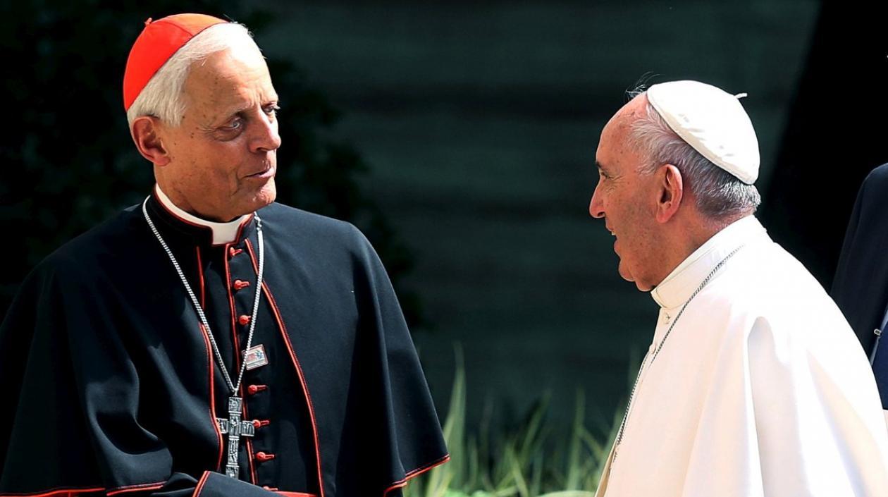El cardenal Donald Wuerl y el Papa Francisco.