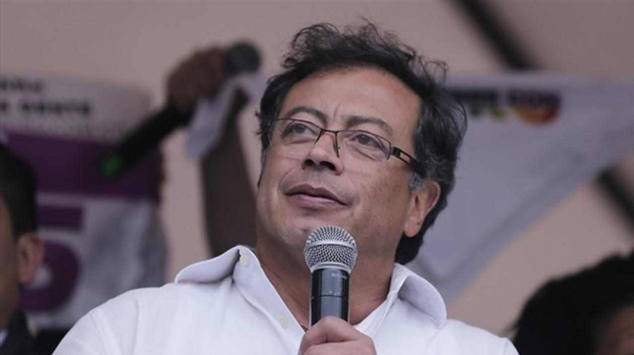 Gustavo Petro, senador.