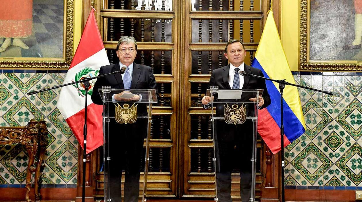 La lucha contra las drogas ilícitas y la corrupción también fueron temas que abordaron los Ministros de Relaciones Exteriores de los dos países durante su encuentro en la ciudad de Lima.