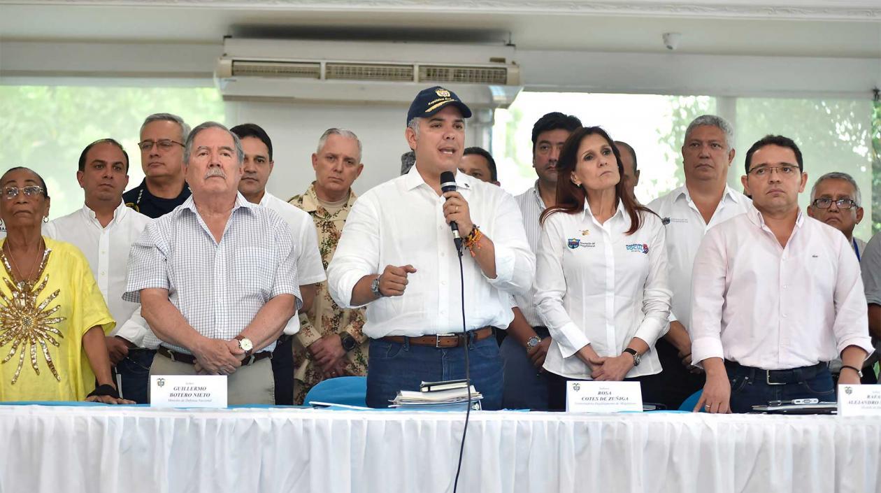 Presidente Iván Duque, con el ministro de Defensa, la Gobernadora del Magdalena y el Alcalde de Santa Marta.