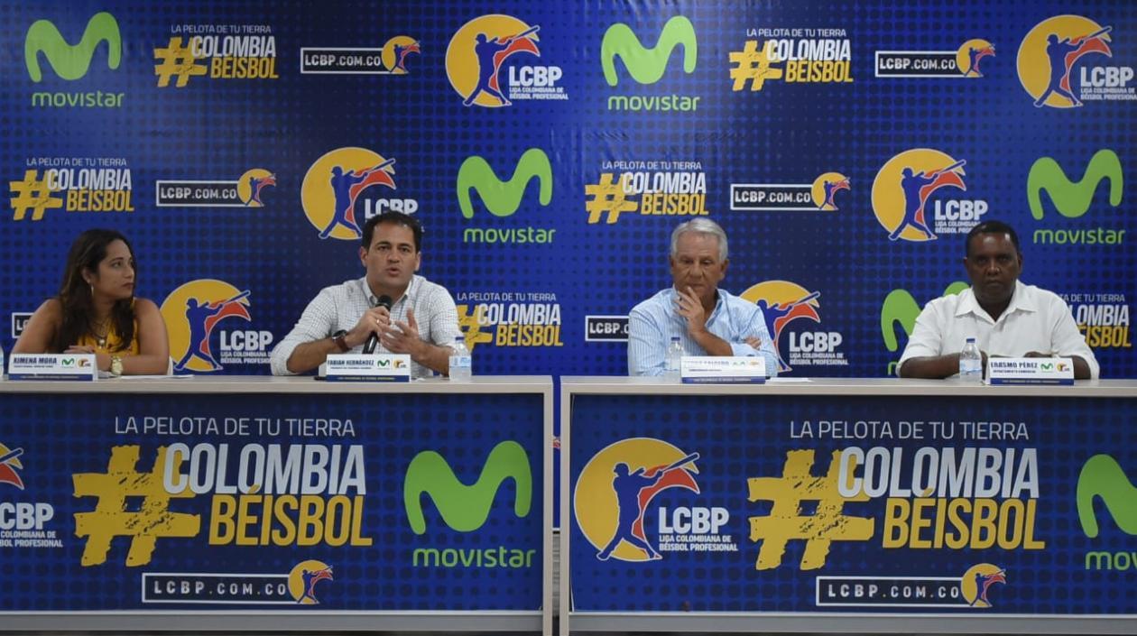  Fabián Hernández, Presidente CEO de Telefónica Colombia y Pedro Salzedo, Comisario Nacional de Béisbol Profesional.
