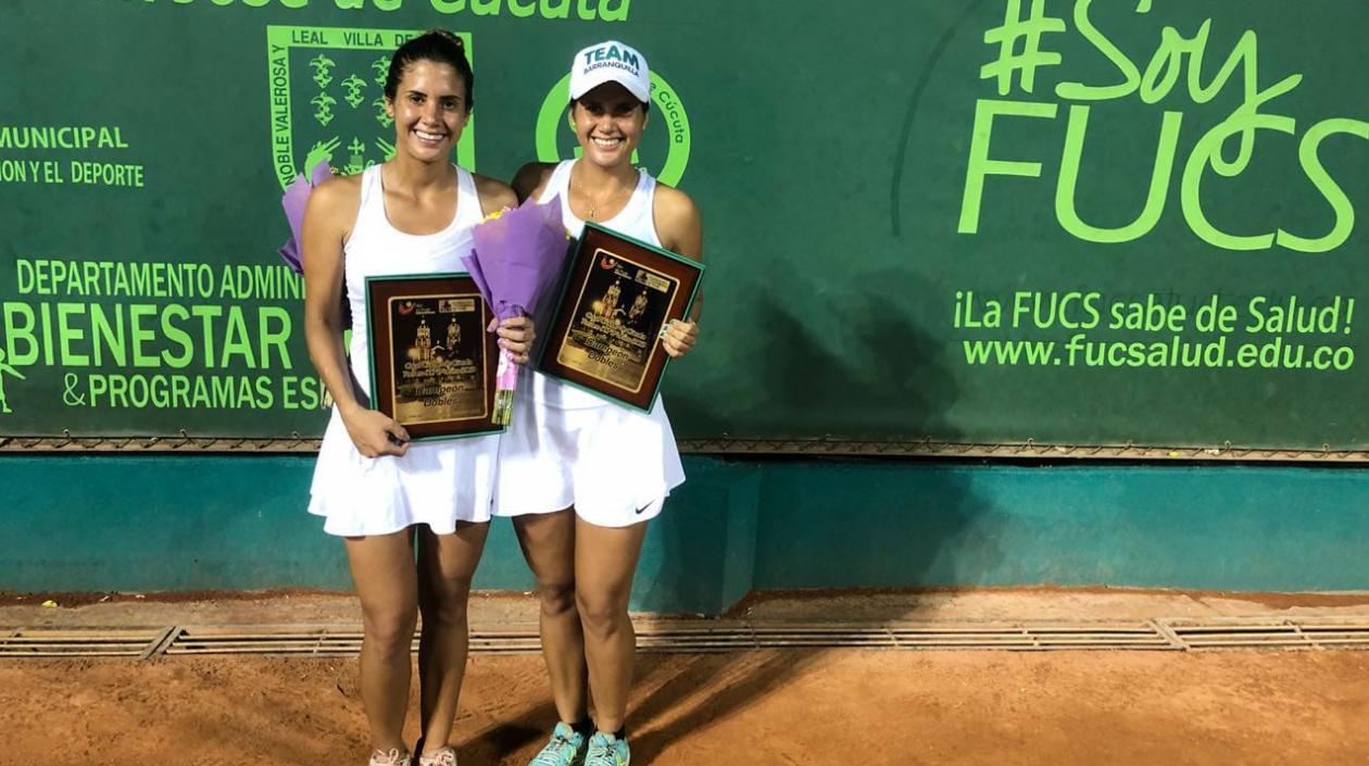 Las hermanas tenistas María Paulina y Paula Andrea 