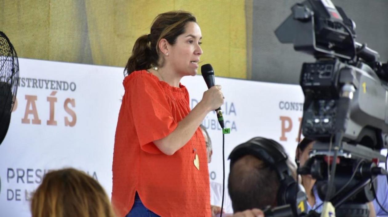 La Ministra María Fernanda Suárez