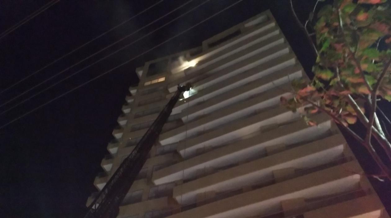 Incendio en edificio del norte de Barranquilla.