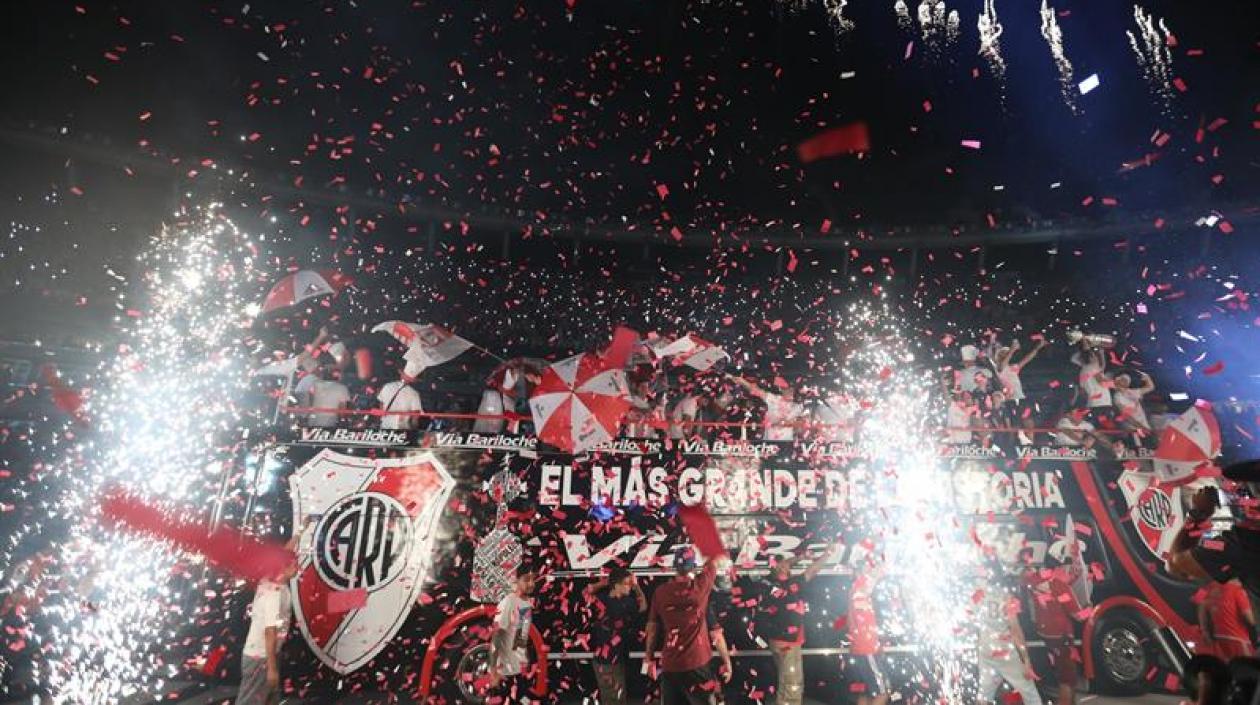La celebración de los jugadores de River Plate con su gente.