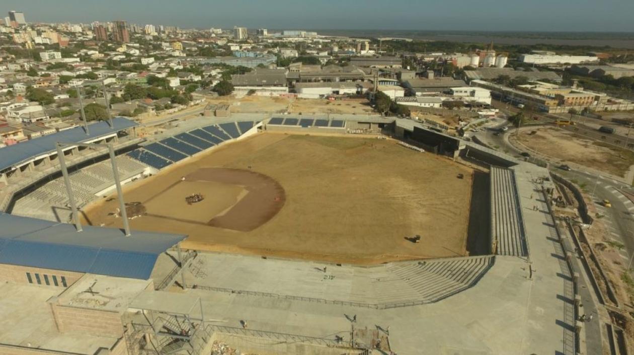 Imágen del estadio de béisbol en construcción.