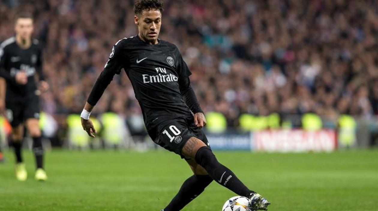 Neymar perdió el primer duelo ante Cristiano Ronaldo.