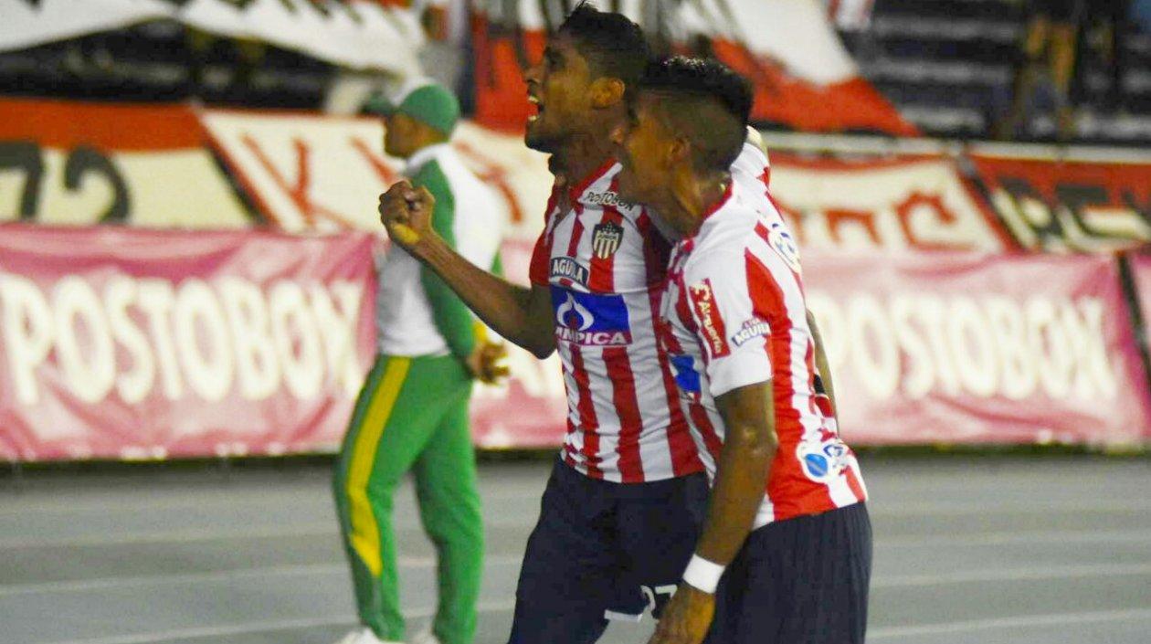 Luis Carlos Ruiz celebra el segundo gol, el de la victoria ante el Cali.
