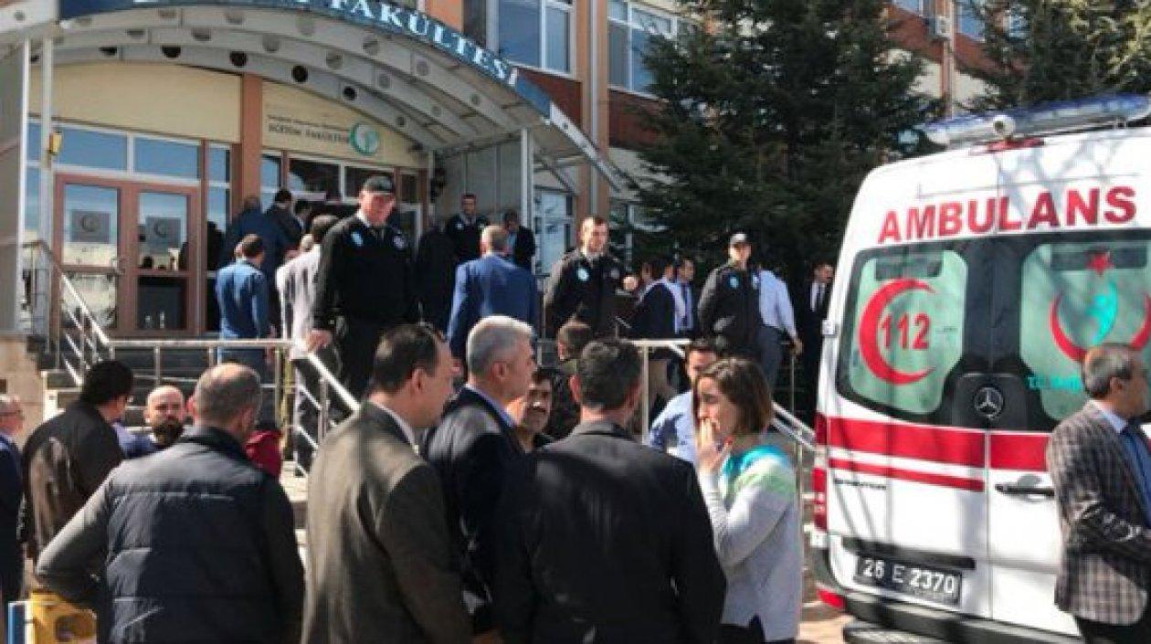 El ataque fue en la universidad Osmangazi en la ciudad de Eskisehir, en el oeste de Turquía.