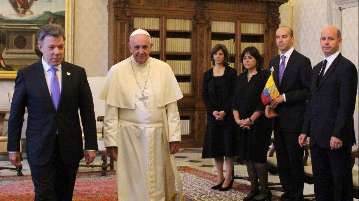 El Presidente durante su visita a El Vaticano.