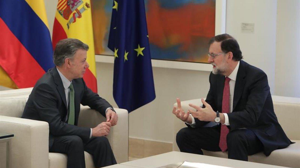 El Presidente Santos junto a su homólogo Mariano Rajoy. 