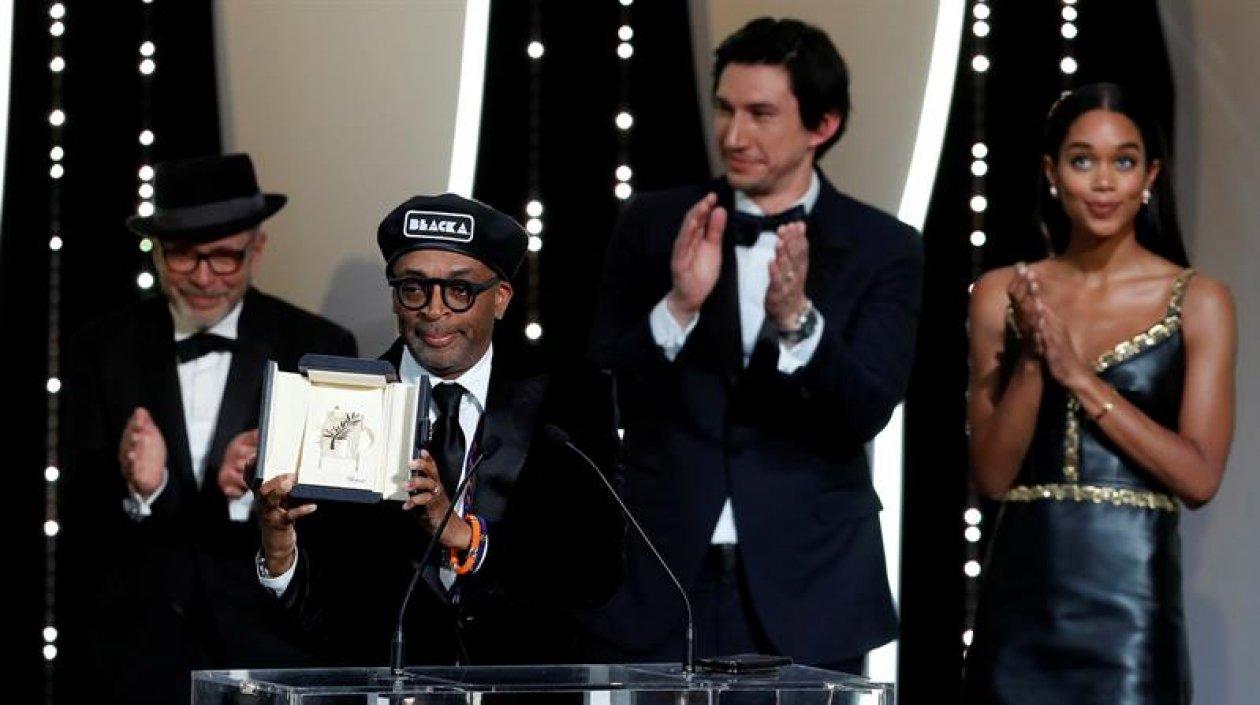 Spike Lee recibe la Palma de Oro en Cannes.