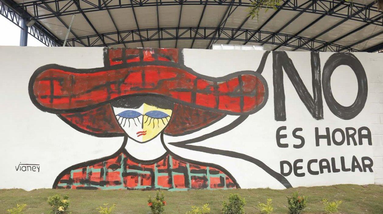La obra de arte fue hecha en las afueras de la Institución Educativa Técnica Turística Simón Bolívar, en Puerto Colombia.