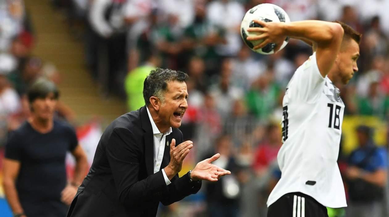 Juan Carlos Osorio durante el partido con Alemania. 