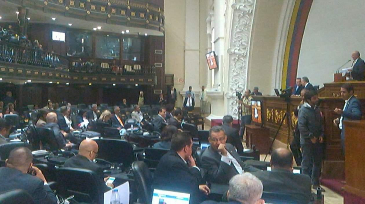 La AN aprobó el Proyecto de Acuerdo Parlamentario de Rechazo sobre la Pretensión de la República Cooperativa de Guyana de Judicializar la Controversia sobre el Esequibo.