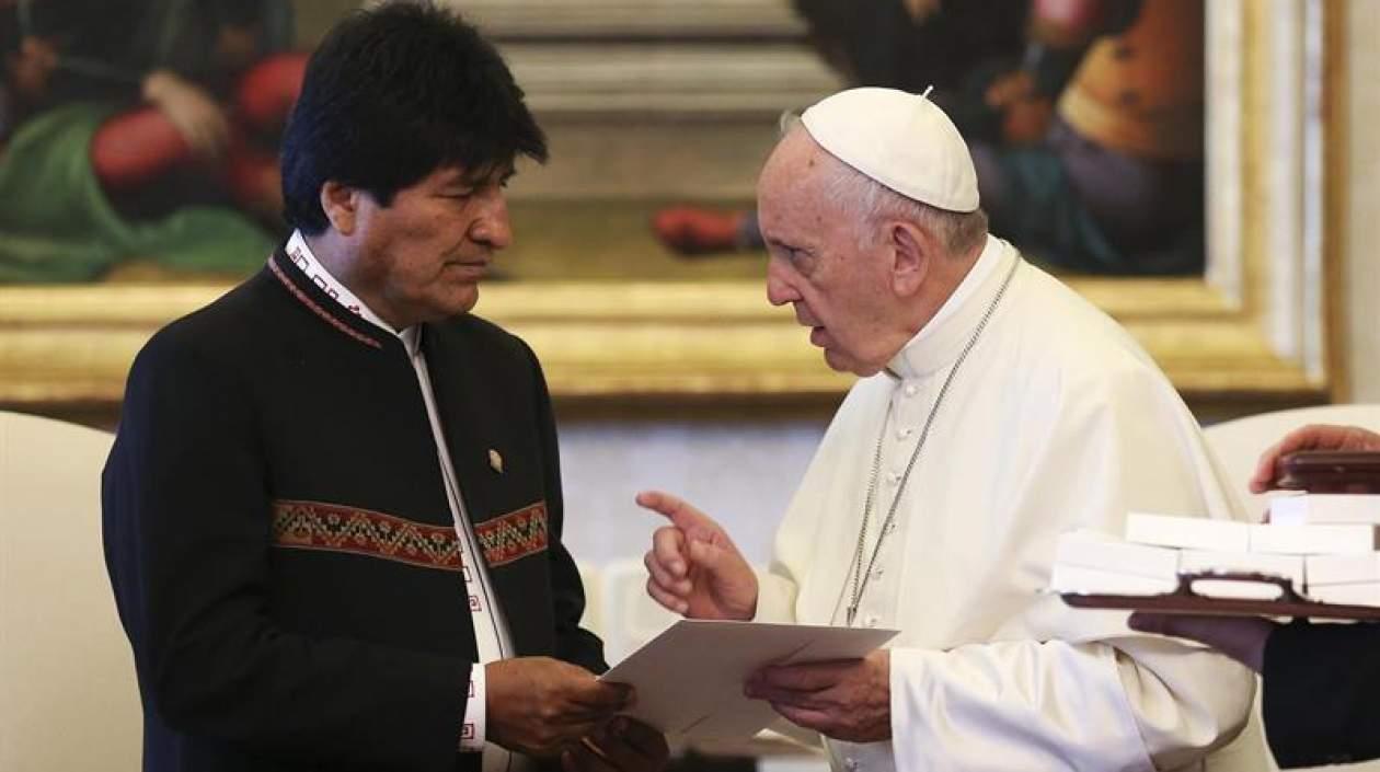 El presidente de Bolivia, Evo Morales y el Papa Francisco.