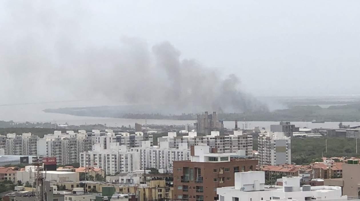 Barranquilla sigue recibiendo el humo del Parque Isla Salamanca.