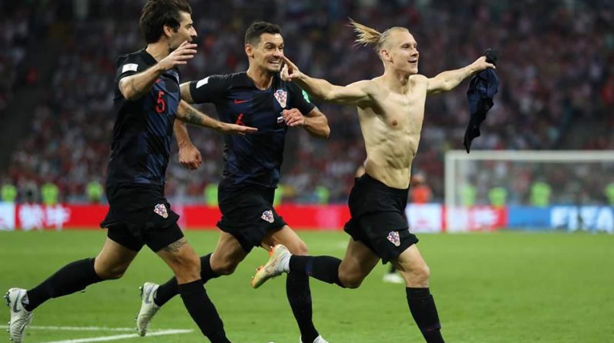 El defensa croata Domagoj Vida celebrando su gol a Rusia. 