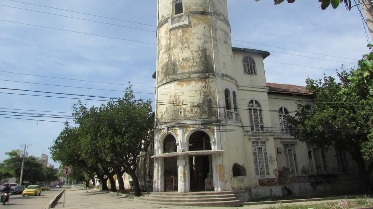Colegio Barranquilla fue fundado el 20 de julio de 1908.