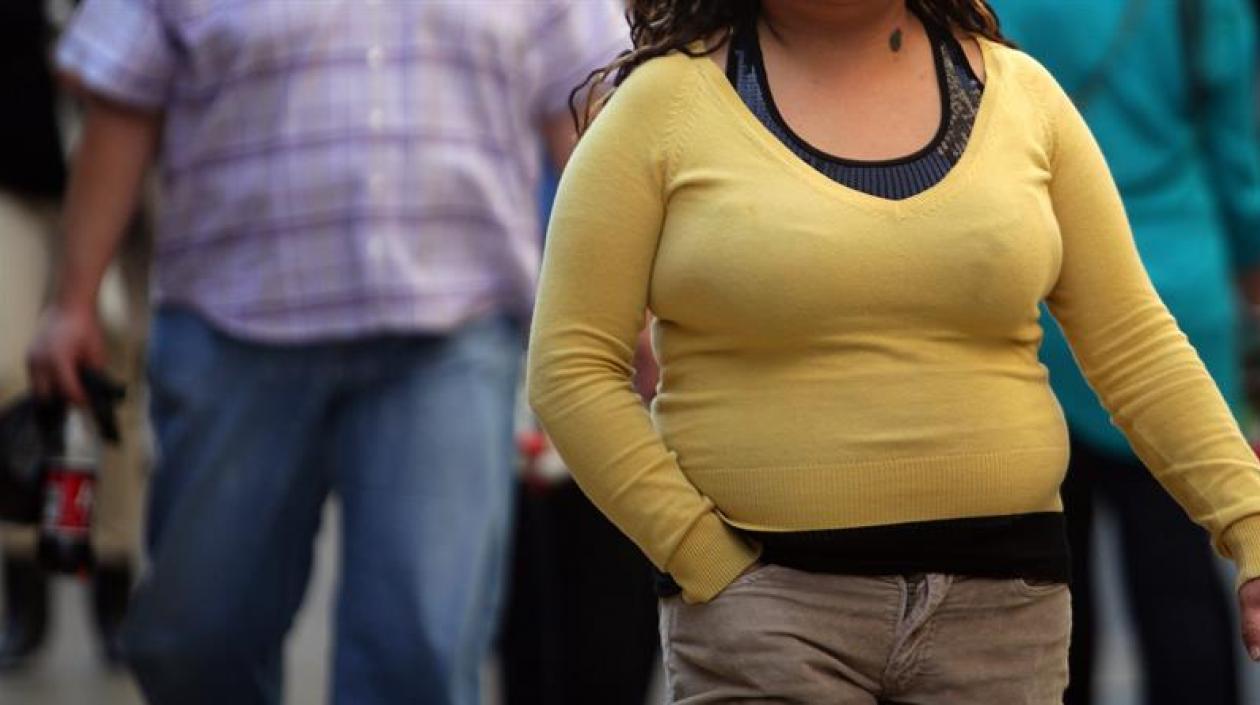El sobrepeso y la obesidad se sitúan como las principales causas de cáncer evitable entre la población femenina.