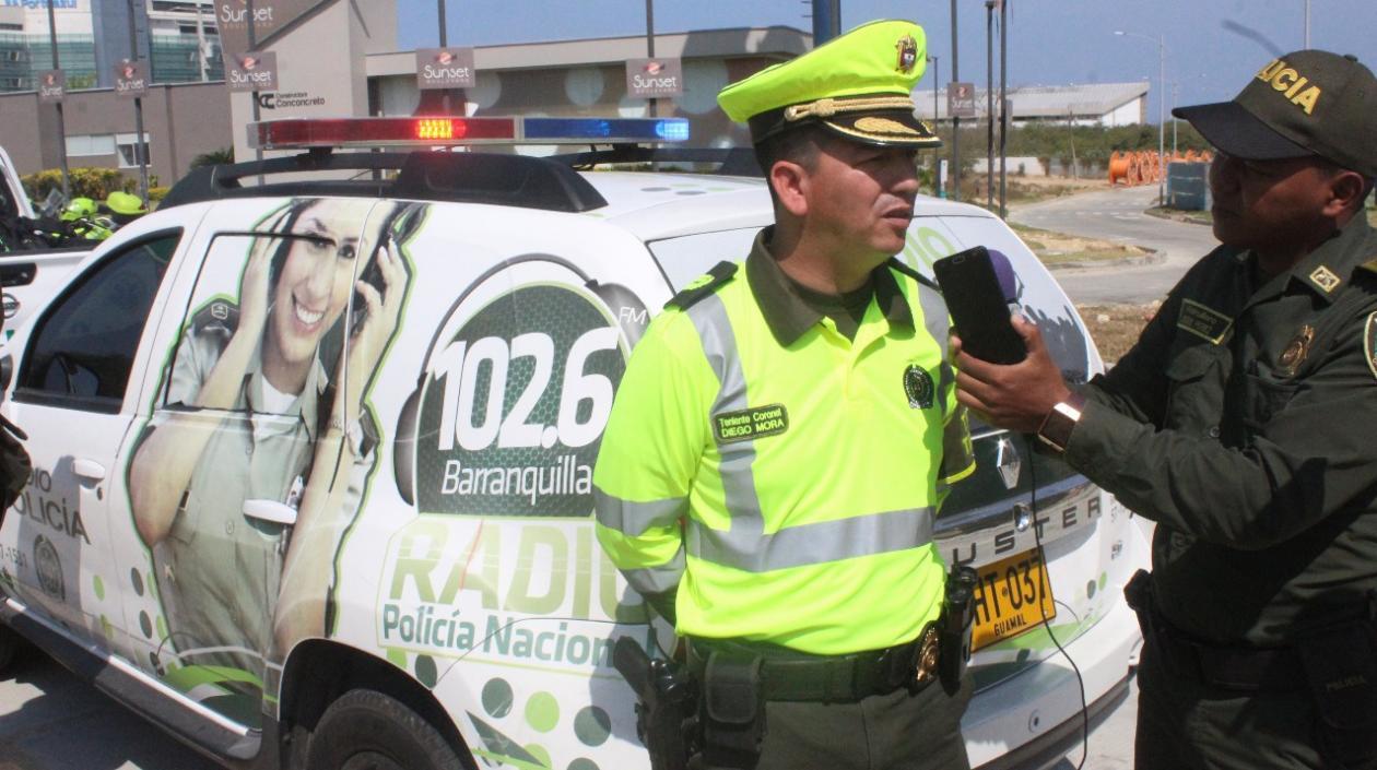 El comandante de la Seccional de Tránsito y Transporte de la Policía Metropolitana de Barranquilla, teniente coronel Diego Mora.