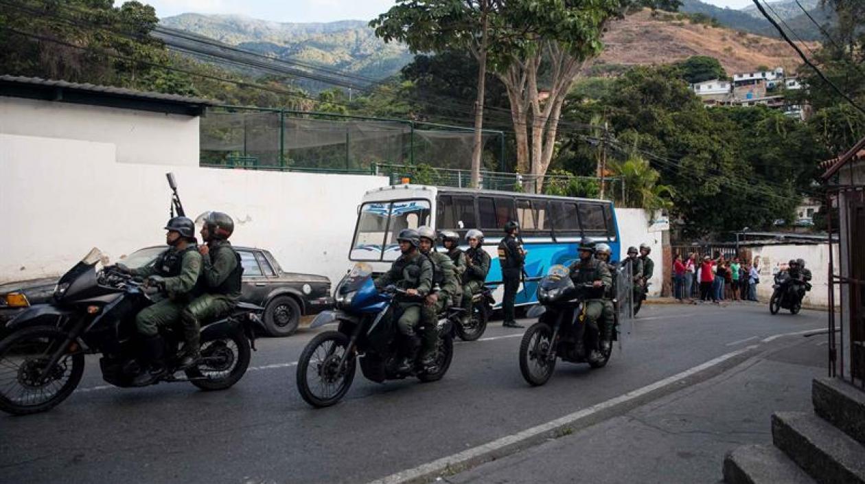 Miembros de Guardia Nacional Bolivariana.