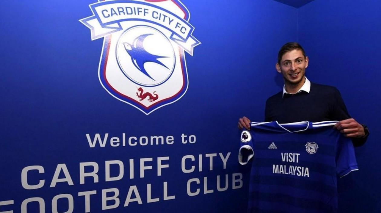Emiliano Sala, en su presentación con el Cardiff City.