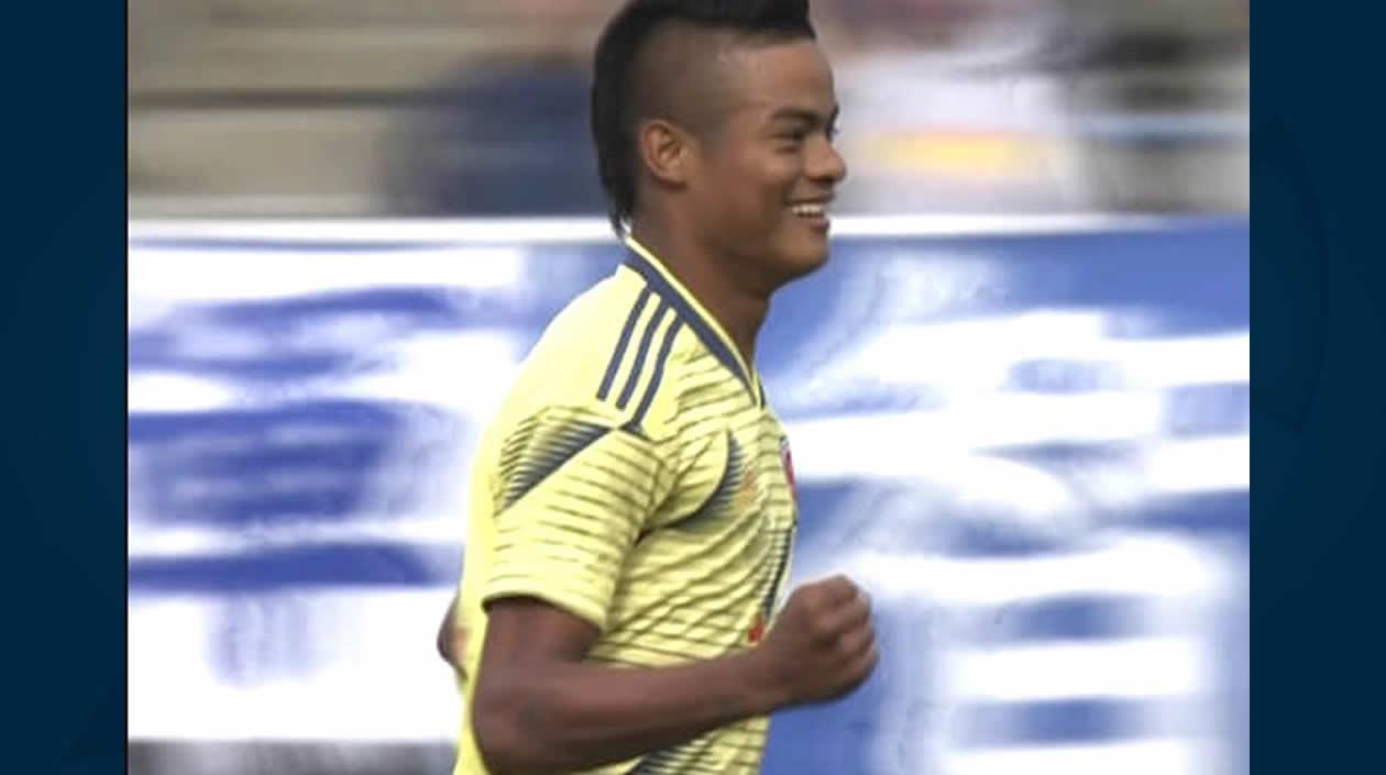 Luis 'El Chino' Sandoval celebrando el gol.
