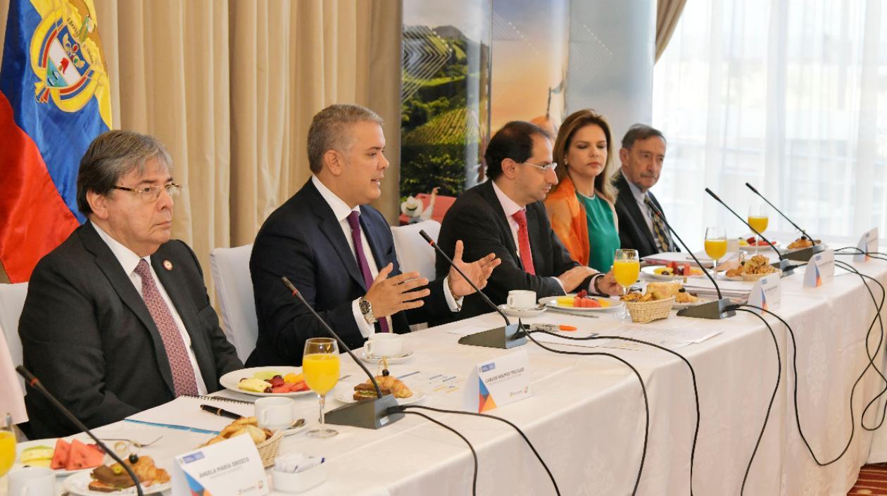 El Presidente Duque se reunió en Santiago de Chile con 23 empresarios de diferentes sectores a quienes presentó las oportunidades de inversión que ofrece Colombia.