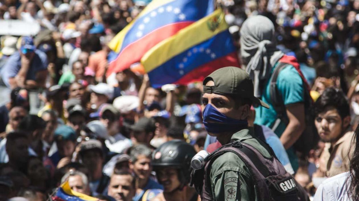 Manifestantes en las calles de Caracas.