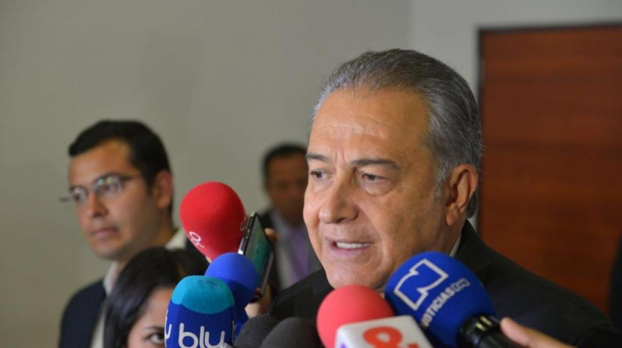 Hay discurso bipolar sobre la paz en Colombia: Exvicepresidente Óscar Naranjo