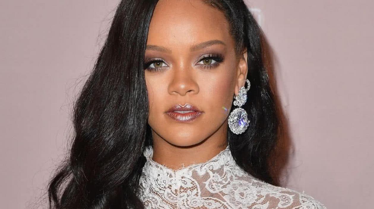 Rihanna, cantante.