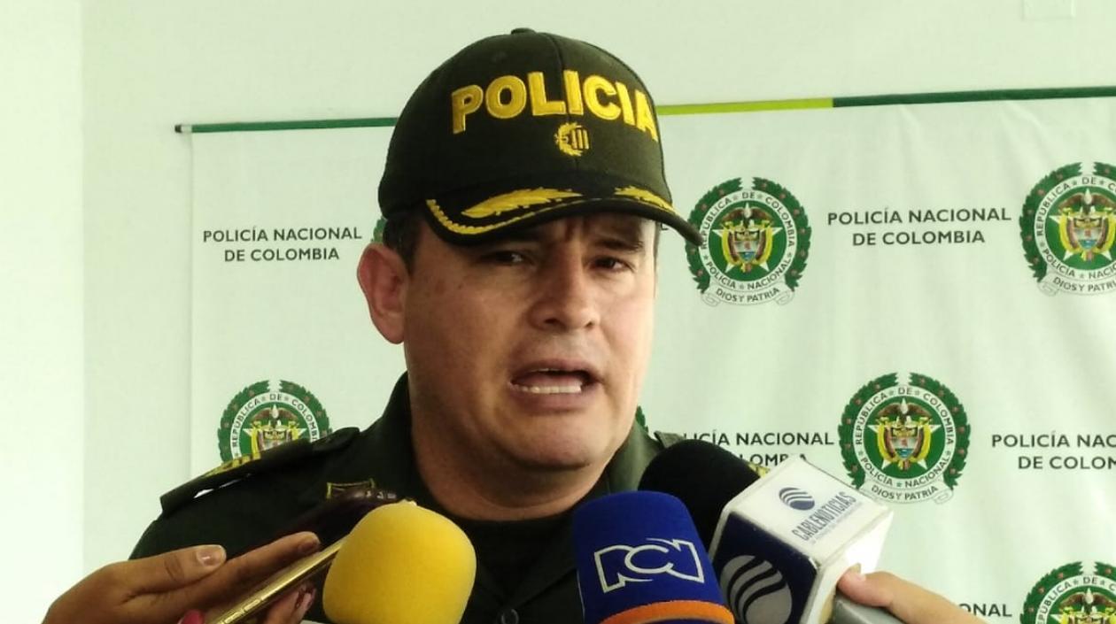 El subcomandante de la Policía Metropolitana de Barranquilla, Engelbert Grijalba.