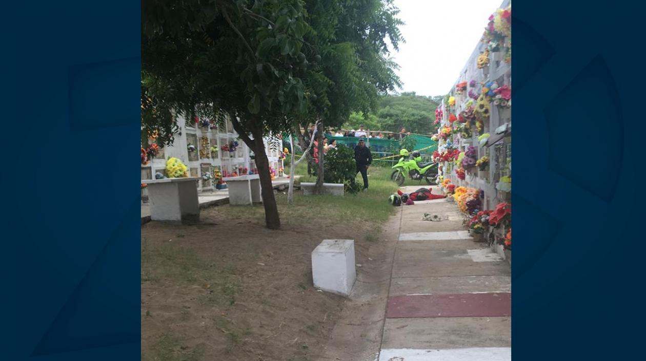 Hombre asesinado en el Cementerio Jardines de Paz