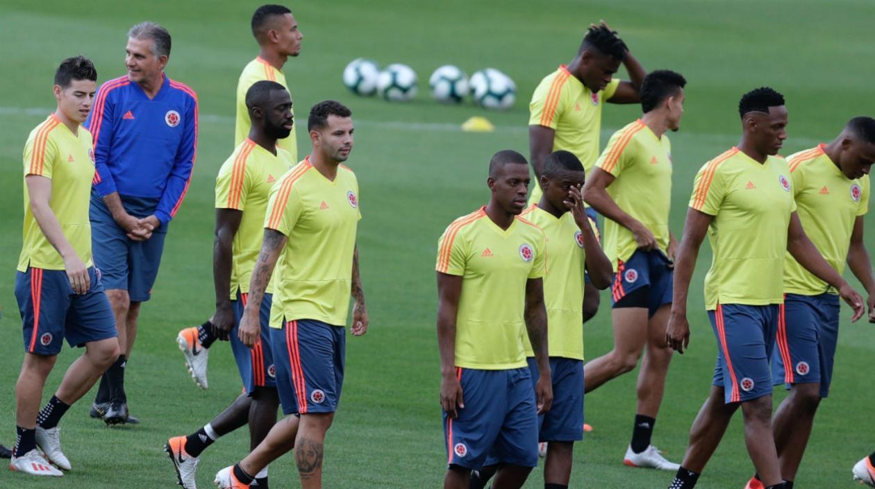 Jugadores de Colombia, durante el entrenamiento. 