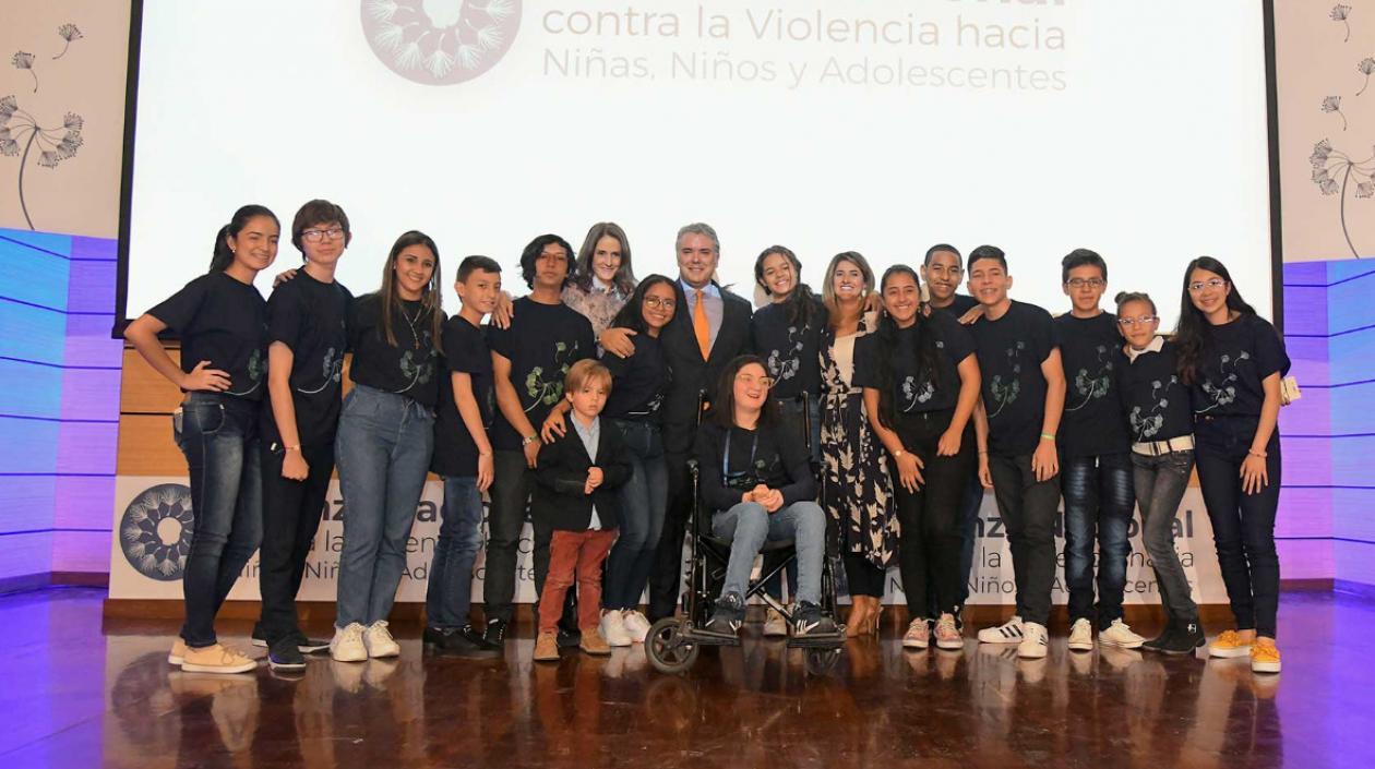 El Presidente Duque hizo un llamado a la sociedad colombiana en su conjunto, para erradicar la violencia contra niños, niñas y adolescentes.