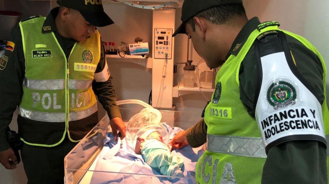 El bebé rescatado por la Policía.